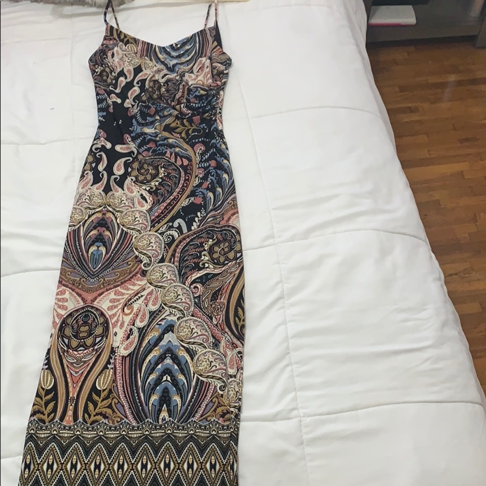 Dress - Picture 2 of 2